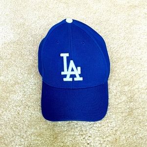 LA Dodgers fitted baseball cap unisex.